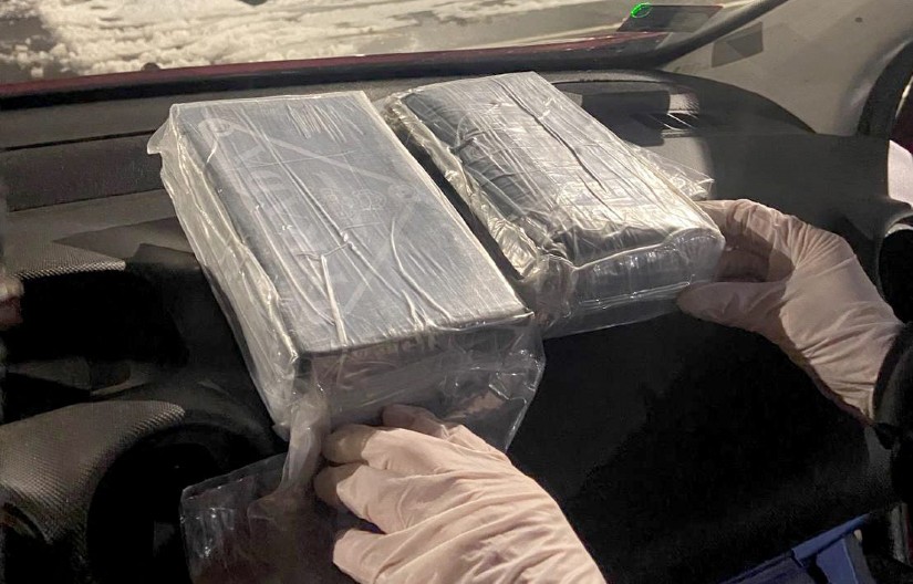 ZAPLENJENO POLA KILE HEROINA U VRANJU Osumnjičeni (65) iz Bujanovca imao štek pored porodične kuće