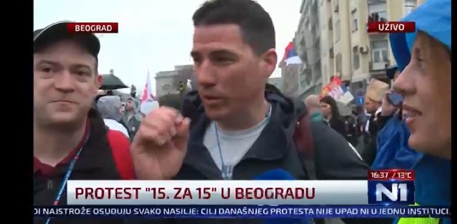 PIJANI I NADUVANI NA SVAKOM KORAKU: Uz pivo i marihuanu ruše Srbiju! (VIDEO)