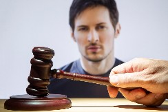 OSLOBOĐEN OSNIVAČ TELEGRAMA, PAVEL DUROV! Ovde će boraviti dok francuske vlasti nastavljaju istragu protiv njega