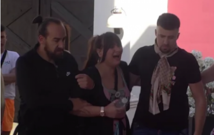 PRVO OGLAŠAVANJE ANE NIKOLIĆ NAKON OČEVE SMRTI! Slomljena od bola i tuge, izustila samo jedno! (FOTO)