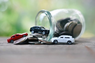 Papirni ugovori odlaze u istoriju – lizing tržište u Srbiji obara sve rekorde