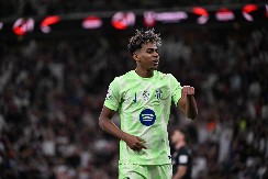 "NE VRTI SE SVET OKO TEBE" Legendarni fudbaler poslao oštru poruku Jamalu