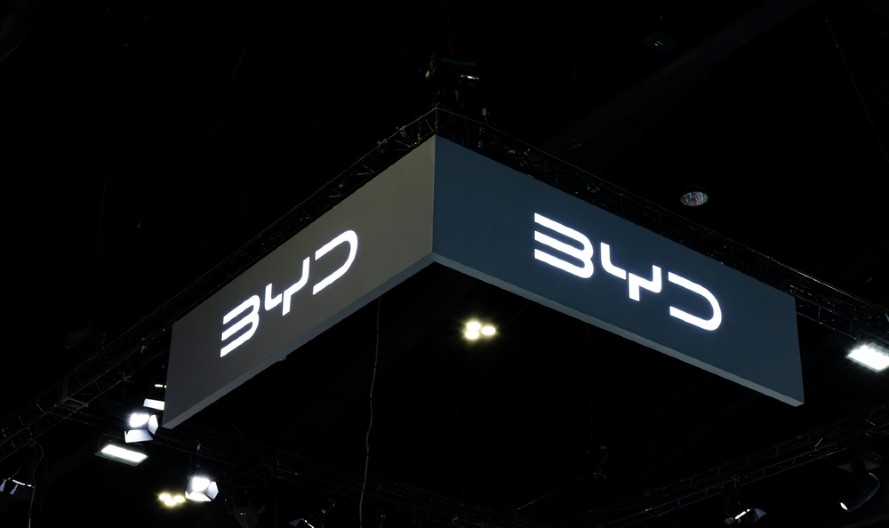 KINEZI TUKU KONKURENCIJU Kineski automobilski džin nudi vozačima jedinstvenu uslugu