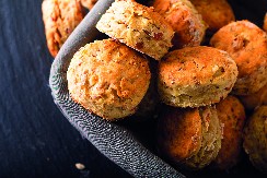 SLASNE POGAČICE SA ČVARCIMA Savršene za doručak ili večeru, najbolje služite uz jogurt