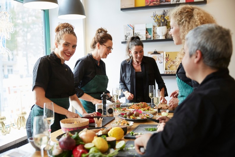 DNEVNI HOROSKOP ZA SUBOTU, 29. MART  Blizance čeka susret sa prijateljima, Jarcu je potrebna samoća, a šta je sa ostalima?