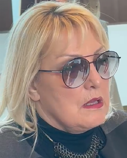 "HTELA SAM KONSTANTNO DA BUDEM SAMA, SMETALA SU MI ČAK I MOJA DECA" Snežana Đurišić bila u teškoj depresiji, evo kako se izvukla iz svega!