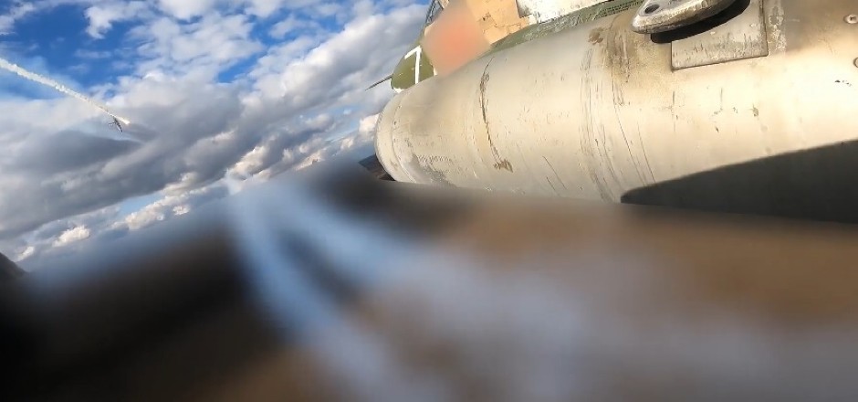 RUSKI JURIŠNI LOVCI SU-25 IZVELI NAPADE Grmi u Kurskoj oblasti! Neprijatelj na kolenima