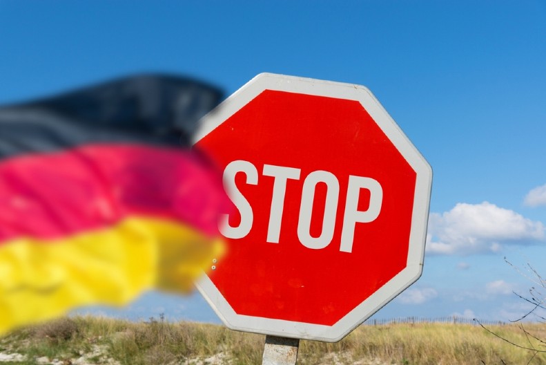 BLOKIRAN CEO GRAD U NEMAČKOJ! Opasan kriminalac beži, dignut i helikopter