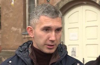 ALEKSIĆEV ĐORĐE STANKOVIĆ IZDAO SVOJ NAROD: Odbio da govori za Srbe na KiM u Strazburu! (FOTO)