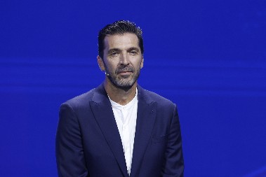 LEGENDA ODUŠEVLJENA SRBINOM Bufonove reči odjekuju Italijom