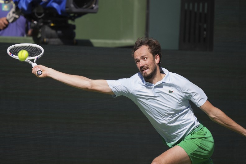 LJUTA BORBA U RUSKOM DERBIJU Medvedev za skoro tri sata izbacio sunarodnika iz Monte Karla