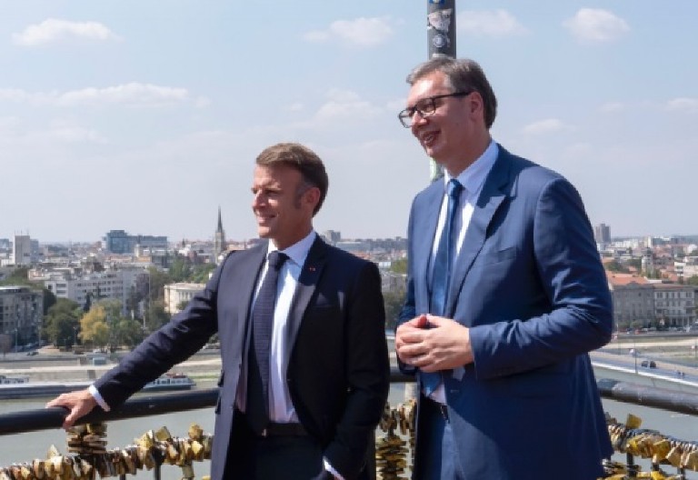 VUČIĆ I MAKRON SUTRA U PARIZU: Razgovaraće o aktuelnim temama tokom radnog ručka