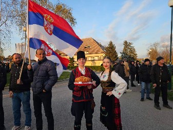 DOMAĆINSKI ČAČAK DOČEKUJE HEROJE S KOSOVA I METOHIJE Prelepi prizori, velika podrška naroda (FOTO)