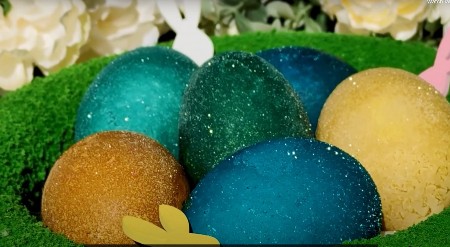 USKRŠNJA JAJA KOJA SVETLUCAJU U MRAKU Treba vam samo 1 prirodan sastojak koji imate u kući