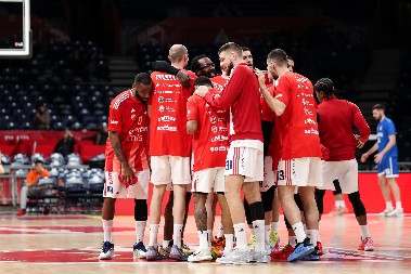 VELIKE VESTI ZA ZVEZDU Slika sa trininga otkrila sve dileme, sada se lakše diše pred utakmicu sezone (FOTO)