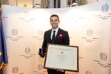 Predsednik Izvršnog odbora Banca Intesa odlikovan visokim državnim priznanjem Republike Italije