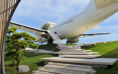 Spavajte u luksuznom Boingu 737 na litici Balija – noćenje košta preko 7.000 evra (VIDEO)