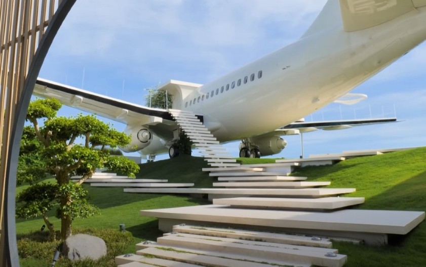 Spavajte u luksuznom Boingu 737 na litici Balija – noćenje košta preko 7.000 evra (VIDEO)