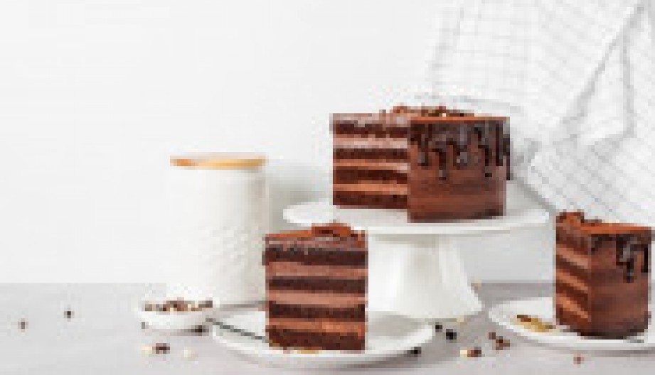 POLICAJKA TORTA SAVRŠENA ZA USKRŠNJU I SLAVSKU TRPEZU Prepuna čokolade i različitih filova