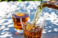 KAKO DA SE PRIRODNIM PUTEM REŠITE ŽELUDAČNE KISELINE Ovaj sok će vam pomoći