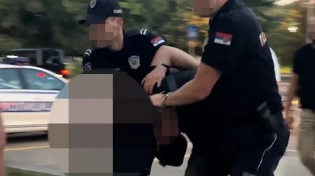 UHAPŠEN JER JE DEDU NOŽEM SEKAO PO VRATU  Unuk na saslušanju izjavio da su mu namestili