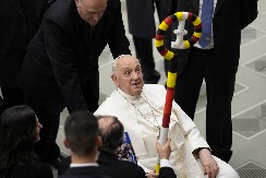 NIKAD AKTUELNIJE PROROČANSTVO O POSLEDNJEM PAPI Verici u strahu, šta se valja iza brda