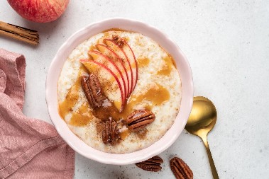 PUDING SA JABUKAMA ZA PRAVE SLADOKUSCE Lagani voćni desert koji će vas osvežiti u trenu