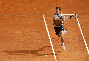 NEKA SE SPREMI MEDVEDEV Laslo Đere se prošetao do drugog kola Madrida