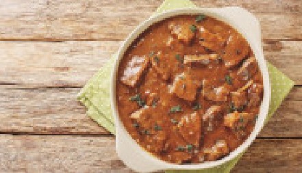 SOČNI GULAŠ SA PIVOM Jelo za gurmane i one izbirljive ukusa koji se ne zaboravlja