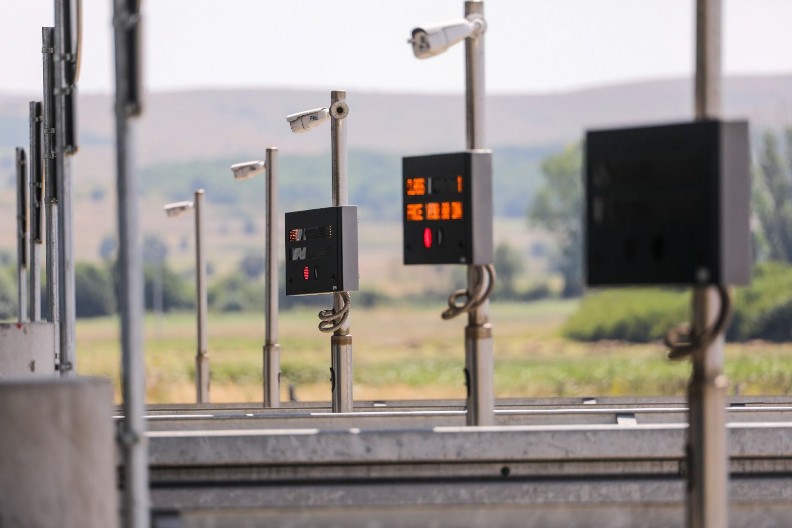 PAKAO NA GRANICI ZA OVU GRUPU VOZILA! Očekuje se pojačan saobraćaj zbog kraja vikenda