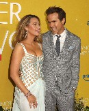 BLEJK LAJVLI U HALJINI KOJA JE OSTAVILA SVE BEZ DAHA Rajan Rejnolds nije skidao oči s nje