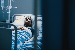 OVO SE DEŠAVA U POSLEDNJIM MINUTIMA PRED SMRT Telo se gasi redom, ali jedno čulo ostaje do kraja