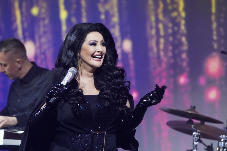 OVO JE OBRAZOVANJE DRAGANE MIRKOVIĆ! Deca su joj na prestižnim fakultetima, a evo koju školu je završila pevačica