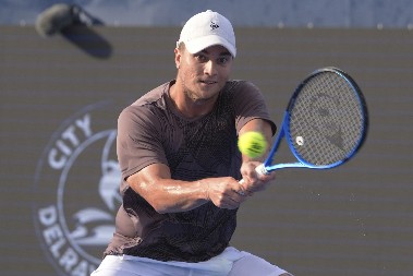 MIŠA IDE U ČETVRTFINALE Kecmanović se propisno namučio protiv 258. igrača sveta, ali na kraju došao do pobede