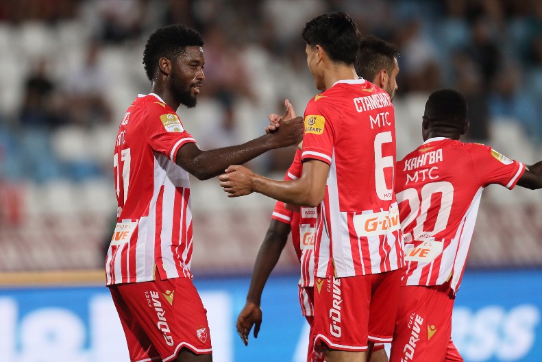 ČEKALI SU 46 GODINA NA OVO Doskorašnji napadač Zvezde izborio ulazak u elitu, Pariz će posle skoro pola veka gledati veliki gradski derbi