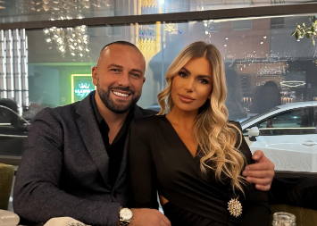 OVA BOMBA JE ŽENA DADA POLUMENTE 11 godina je mlađa od njega, njen izgled muškarce dovodi do ludila (FOTO)