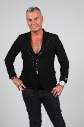 OD ZARADE U RIJALITIJU KUPIO KUĆU Dom Milana Miloševića sav u zlatu, a voditelj ne obavlja kućne poslove (FOTO)