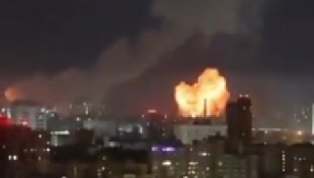KIJEV U PLAMENU, TREŠTE EKSPLOZIJE! Požari progutali nekoliko oblasti, dvoje ljudi poginulo