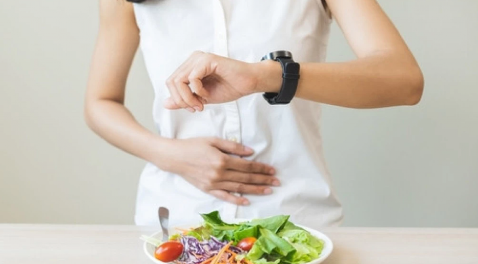 NAJEFIKASNIJI PRIRODNI SAVEZNIK ZA JETRU I ŽUČ Samo jedan mali gutljaj svako jutro na prazan stomak – poboljšava varenje, eliminiše nadutost i pokreće creva