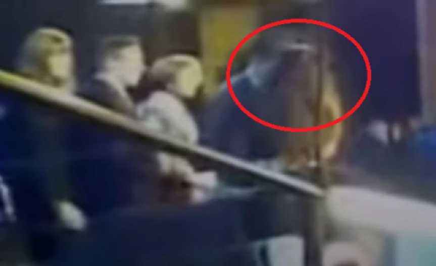 ŽESTOKA TUČA U GRANDU Pevačice se potukle, sevale pesnice i šamari, sve je snimljeno (VIDEO)