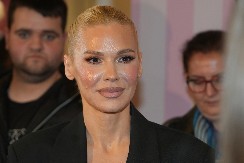 KADA IZGLEDAM KAO DRONJAK, LAŽEM DA SAM KRISTINA, A NE NATAŠA! Bekvalčeva šokirala izjavom, evo šta sestra kaže o tome