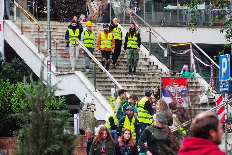 BLOKADERI SAMI PRIZNALI! Najgore je bilo kod RTS, dolazili PIJANI I DROGIRANI (VIDEO)