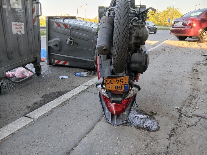 POLOMLJEN MOPED, CURI GORIVO Nemila scena u Ustaničkoj (FOTO)