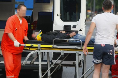 HITNA POMOĆ INTERVENISALA 24 PUTA ZBOG TUČA I PIJANACA! Šest osoba lakše povređeno u šest udesa