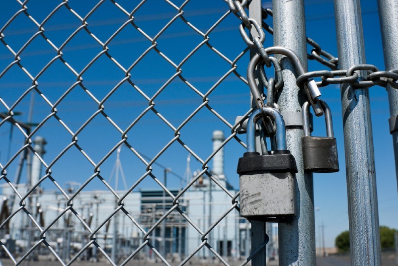 LATEKS IZ LESKOVCA POSLE DECENIJE STEČAJA DOBIO KUPCA Pogoni prodati za 200 miliona