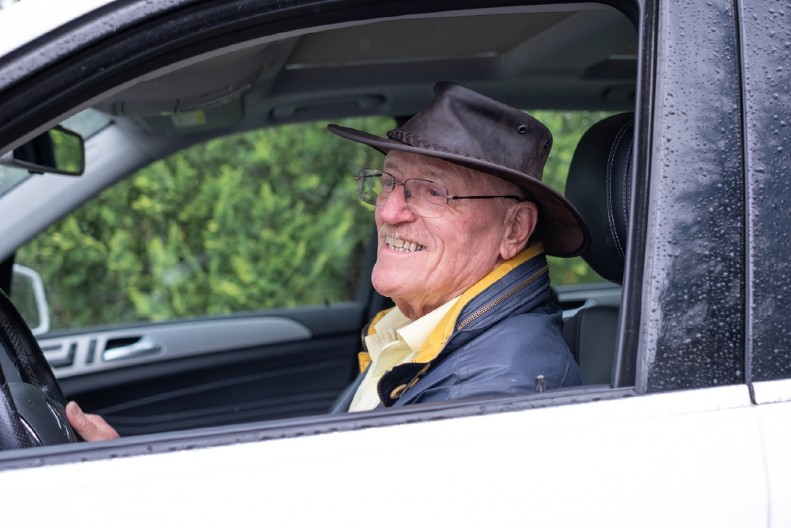 NEOBIČNA KAZNA Parkiranje sa otvorenim prozorom koštalo papreno jednog vozača