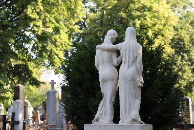 NOVI BESPLATAN VOĐENI OBILAZAK NOVOG GROBLjA  Stvarali su perom i dušom