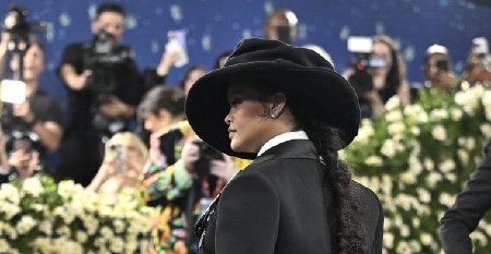 OSMEH JE SKUPO KOŠTAO Rijana nema mira ni u trudnoći, pored tolike lepote oni gledali samo u ovo na njenim zubima