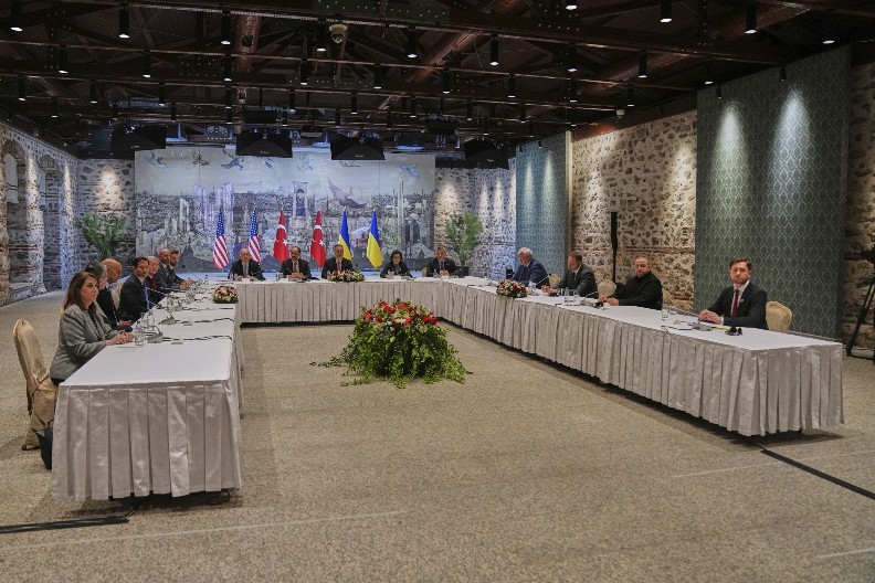 PROCURELI DETALJI PREGOVORA U ISTANBULU Rusi neumoljivi! "Ratovali smo sa Švedskom 21 godinu, koliko dugo ste vi spremni?"