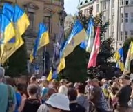 MASOVNI PROTESTI U UKRAJINI! ZELENSKOM ODZVONILO: Porodice vojnika u Ukrajini traže odgovore, situacija postaje dramatična!